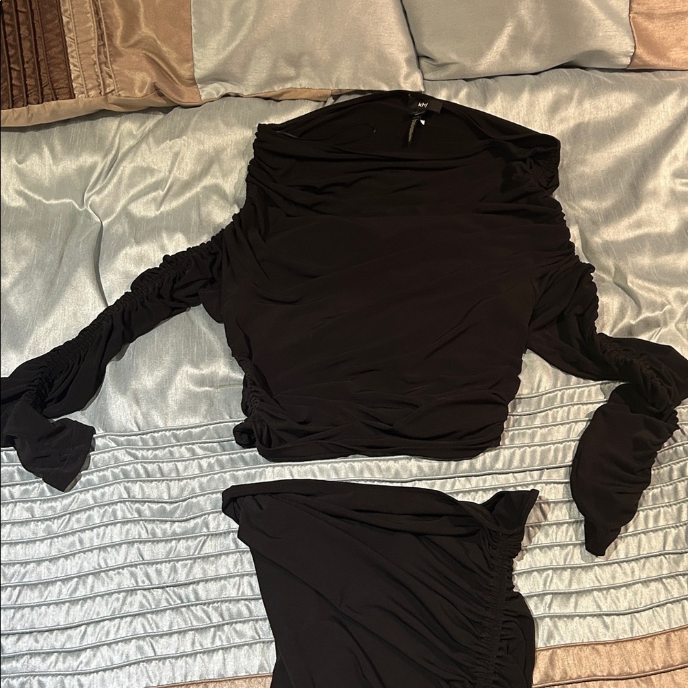 Khy Black Asymmetrical Ruched Top and Skirt Set - Picture 5 of 11